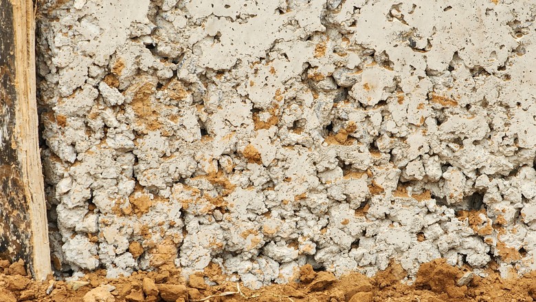 Dự &aacute;n đường trăm tỷ ở H&agrave; Nội dấu hiệu thi c&ocirc;ng ẩu: Thanh tra Sở GTVT v&agrave;o cuộc kiểm tra- Ảnh 2.