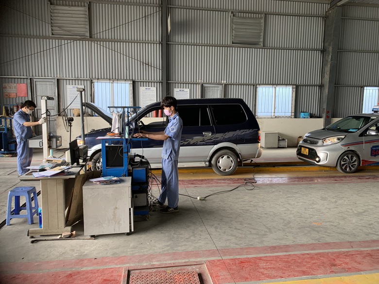 &Ocirc; t&ocirc; trượt kiểm định c&oacute; phải trả ph&iacute; đăng kiểm?- Ảnh 1.