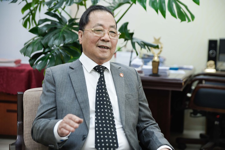 Mỗi năm được điều chỉnh giá điện 4 lần, có lo EVN lạm quyền?- Ảnh 2. Mỗi năm được điều chỉnh giá điện 4 lần, có lo EVN lạm quyền?- Ảnh 2.