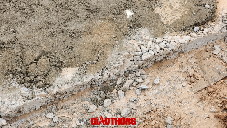 H&agrave; Nội: Nhiều dấu hiệu thi c&ocirc;ng ẩu ở dự &aacute;n đường trăm tỷ- Ảnh 10.