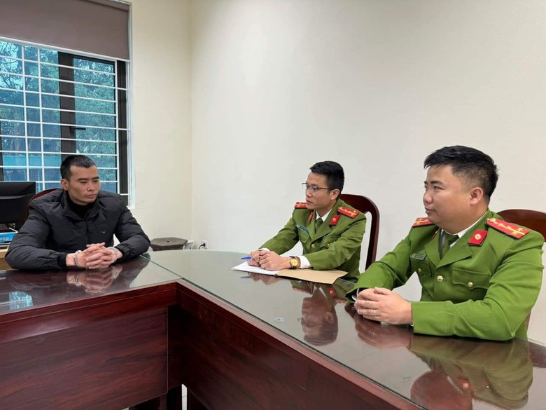 Hai nghi phạm trong vụ cướp 1 tỷ đồng ở Vĩnh Phúc khai gì?- Ảnh 4. Hai nghi phạm trong vụ cướp 1 tỷ đồng ở Vĩnh Phúc khai gì?- Ảnh 4.