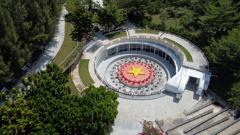 Sắc xanh nơi &ldquo;những người nằm lại ph&iacute;a ch&acirc;n trời&rdquo;- Ảnh 14.