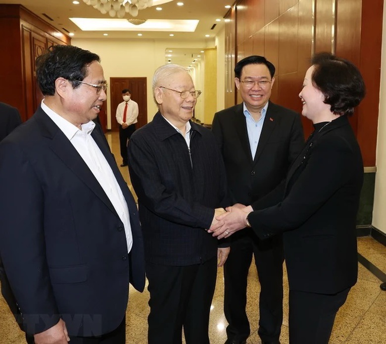 Tổng Bí thư: Uỷ viên Trung ương khoá XIV phải là người vừa có đức, vừa có tài- Ảnh 3. Tổng Bí thư: Uỷ viên Trung ương khoá XIV phải là người vừa có đức, vừa có tài- Ảnh 3.