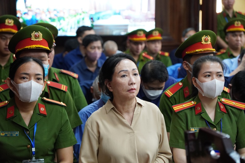 Thưởng Tết 40 tỷ đồng cho nh&acirc;n vi&ecirc;n, Trương Mỹ Lan n&oacute;i kh&ocirc;ng nhớ ch&iacute;nh x&aacute;c- Ảnh 1.