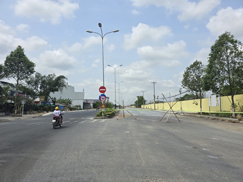 Đường vành đai sân bay Cần Thơ sẽ thông xe trước 30/4?- Ảnh 3. Đường vành đai sân bay Cần Thơ sẽ thông xe trước 30/4?- Ảnh 3.