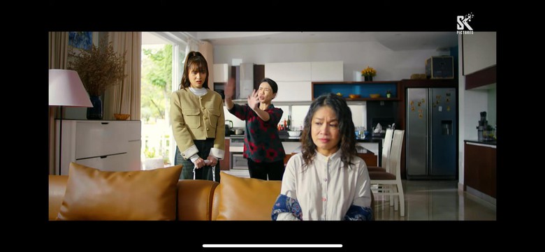 Mình yêu nhau bình yên thôi tập 10: Bị mẹ chồng chửi, Hân vẫn được bố chồng bênh vực- Ảnh 3. Mình yêu nhau bình yên thôi tập 10: Bị mẹ chồng chửi, Hân vẫn được bố chồng bênh vực- Ảnh 3.