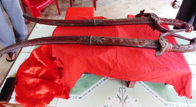 Về nơi người d&acirc;n thay nhau canh giữ bảo vật vua ban- Ảnh 3.