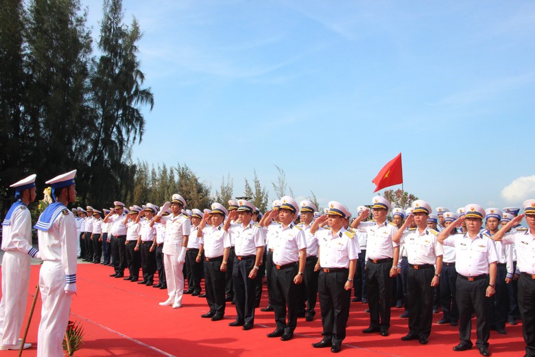 D&acirc;ng hương tưởng niệm 64 liệt sỹ Gạc Ma- Ảnh 5.