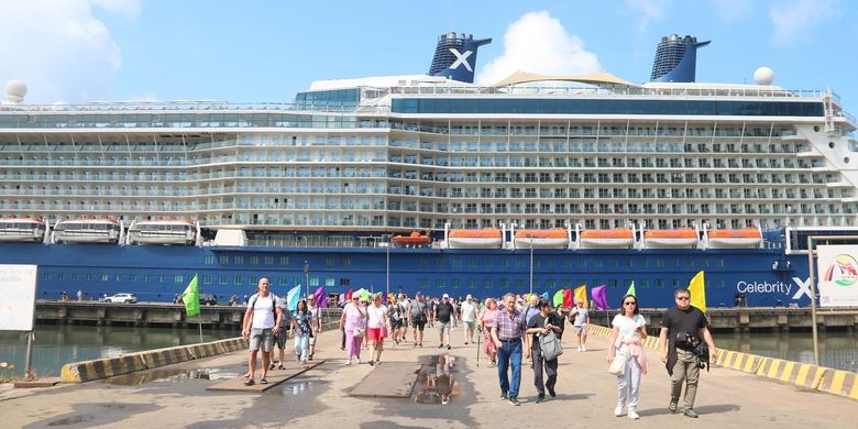 Đ&oacute;n cơ hội từ những si&ecirc;u t&agrave;u du lịch- Ảnh 1.