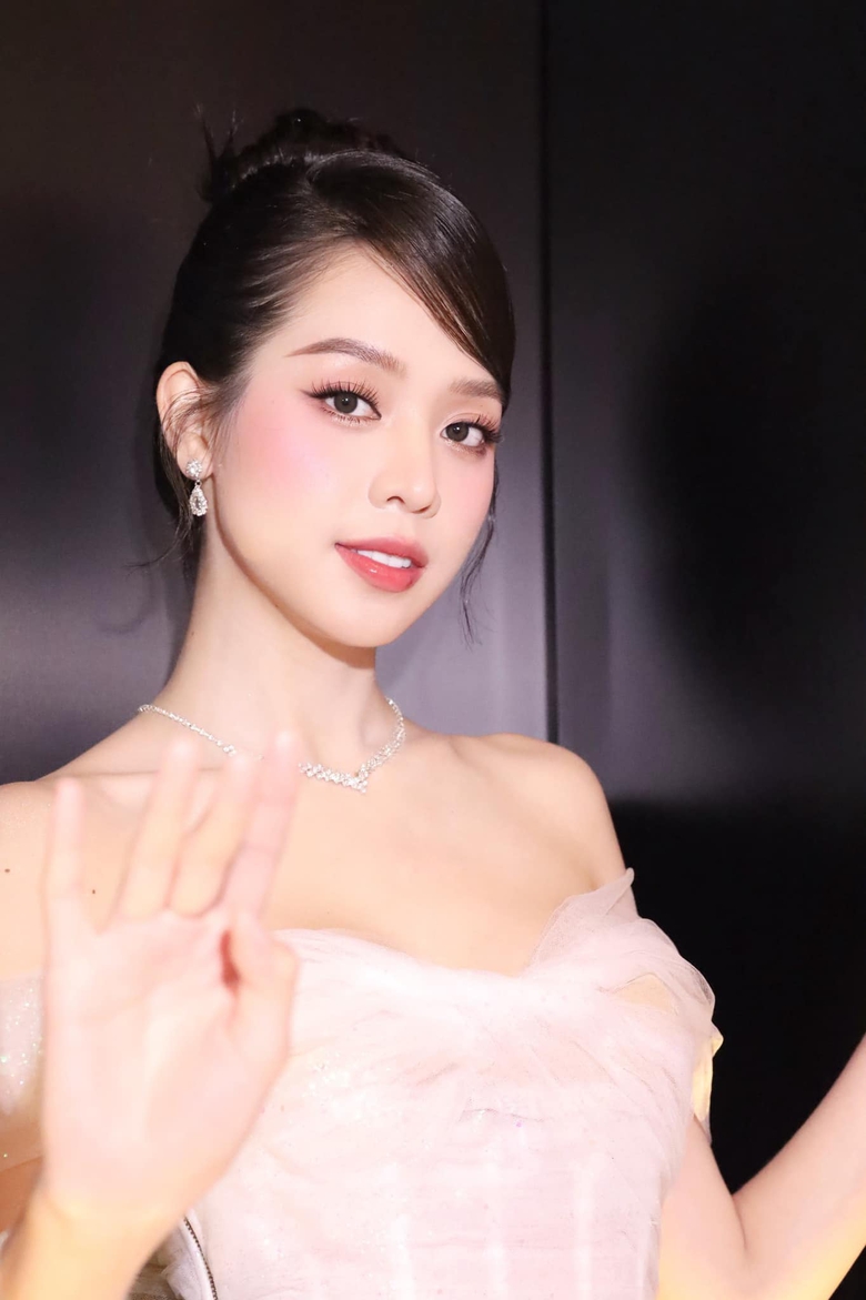 Hai n&agrave;ng hậu Thanh Thuỷ, Ngọc Hằng h&agrave;o hứng tham gia giải chạy v&igrave; ATGT 2024- Ảnh 2.