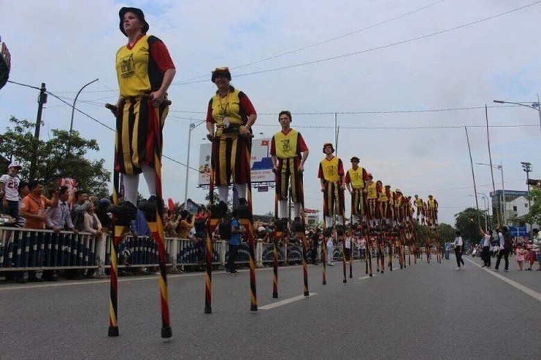 Vietnam Airlines tiếp tục l&agrave; nh&agrave; vận chuyển ch&iacute;nh thức của Festival Huế 2024- Ảnh 4.