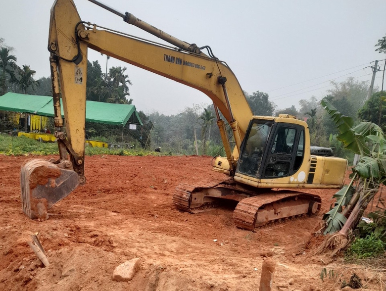 Va chạm với m&aacute;y x&uacute;c, 1 người tử vong ở L&agrave;o Cai- Ảnh 1.