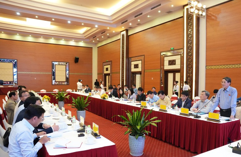 Cao tốc Vạn Ninh - Cam Lộ: Mỏ đất chưa giao, mặt bằng vẫn vướng- Ảnh 1. Cao tốc Vạn Ninh - Cam Lộ: Mỏ đất chưa giao, mặt bằng vẫn vướng- Ảnh 1.