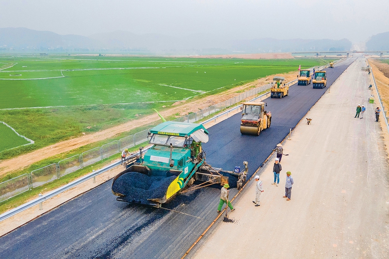 Đếm ngược ng&agrave;y th&ocirc;ng xe hai dự &aacute;n cao tốc PPP- Ảnh 1.