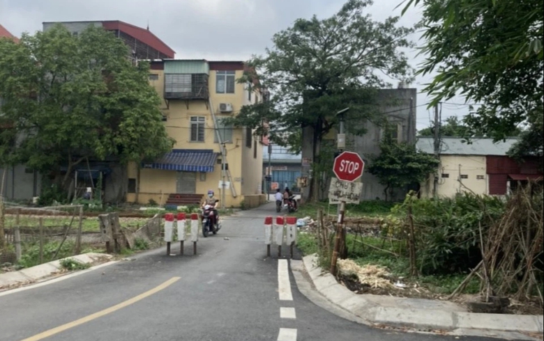 X&oacute;a lối đi tự mở qua đường sắt: Kh&ocirc;ng thể v&igrave; sự 