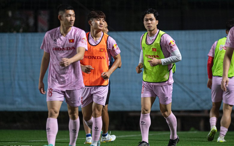 B&aacute;o Indonesia mừng rỡ khi ng&ocirc;i sao n&agrave;y của tuyển Việt Nam bị loại