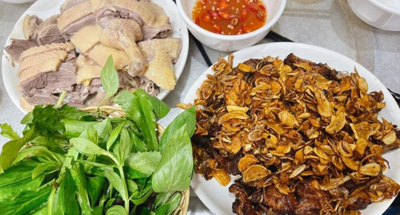 Loại gia vị sẵn c&oacute; trong bếp th&agrave;nh 