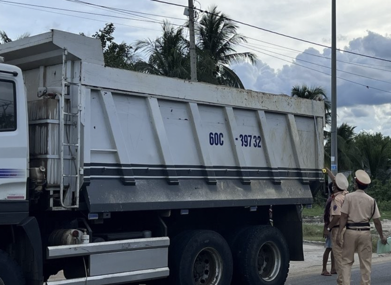 V&igrave; sao vợ chồng em trai gi&uacute;p cựu CSGT ở H&agrave; Tĩnh lừa bảo k&ecirc; xe?- Ảnh 1.