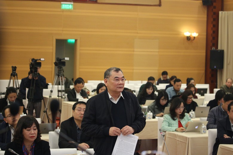 Trung tướng X&ocirc;: Ai thao t&uacute;ng chứng kho&aacute;n, mời về 