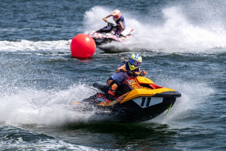 Gần 70 tay đua tốt nhất sắp so kè ở giải mô tô nước tại Quy Nhơn nhờ Gần 70 tay đua tốt nhất sắp so kè ở giải mô tô nước tại Quy Nhơn nhờ