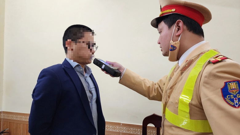 Dính nồng độ cồn, nhiều lái xe biện minh Dính nồng độ cồn, nhiều lái xe biện minh