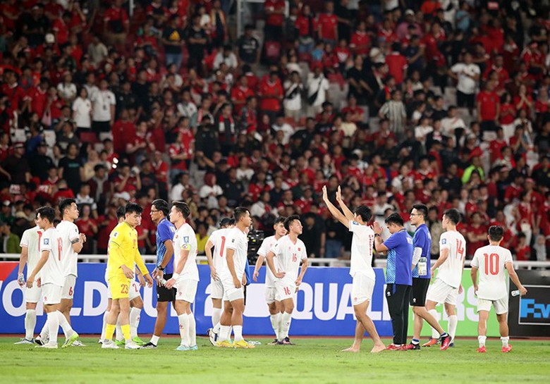 Thắng Việt Nam, tuyển Indonesia bất ngờ nhận 