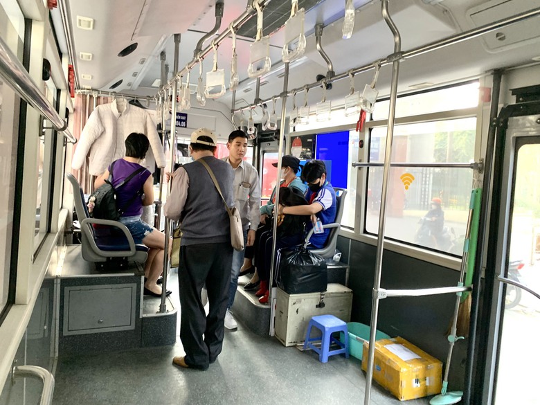 V&igrave; sao chưa nhiều học sinh đi xe bu&yacute;t đến trường?- Ảnh 3.