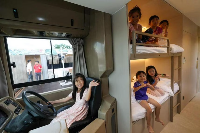 Biến xe bu&yacute;t cũ th&agrave;nh ph&ograve;ng nghỉ dưỡng- Ảnh 2.