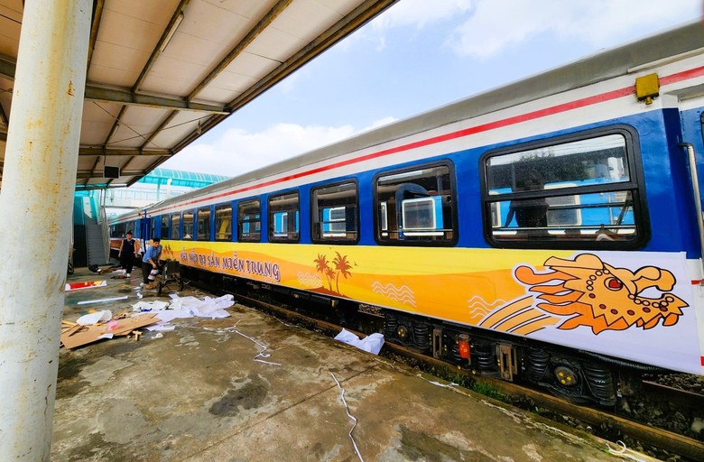 H&igrave;nh ảnh đầu ti&ecirc;n về những toa t&agrave;u sắp vận h&agrave;nh Huế - Đ&agrave; Nẵng- Ảnh 1.