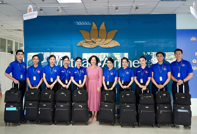 Vietnam Airlines lan tỏa sức trẻ tr&ecirc;n 