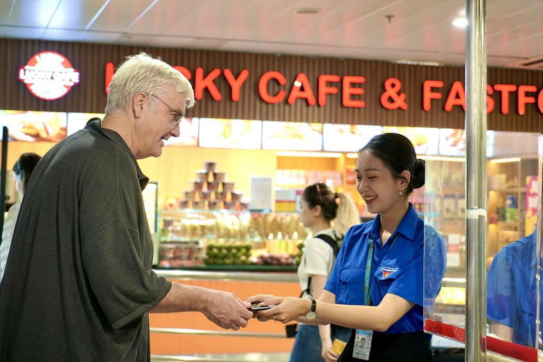 Vietnam Airlines lan tỏa sức trẻ tr&ecirc;n 