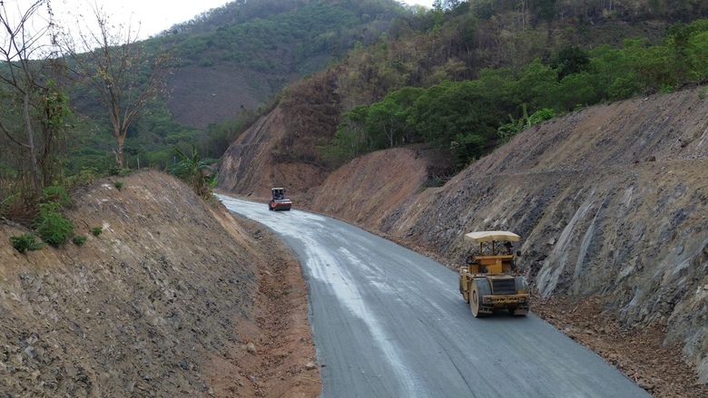 Dự &aacute;n đường ngh&igrave;n tỷ kết nối Ninh Thuận - L&acirc;m Đồng đang thi c&ocirc;ng ra sao?- Ảnh 1.