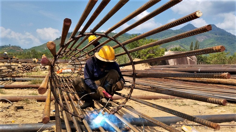 Bứt tốc thi c&ocirc;ng 