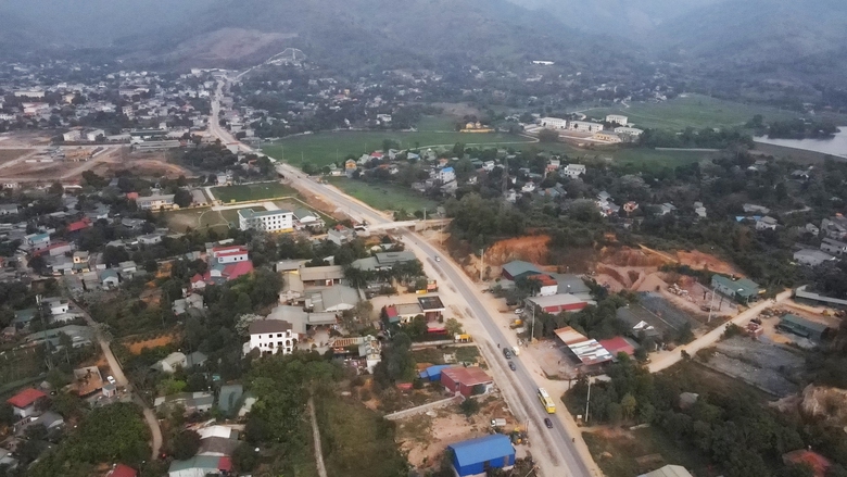 Nỗ lực ho&agrave;n th&agrave;nh quốc lộ 6 mở rộng qua TP H&ograve;a B&igrave;nh v&agrave;o ng&agrave;y Quốc kh&aacute;nh- Ảnh 9.