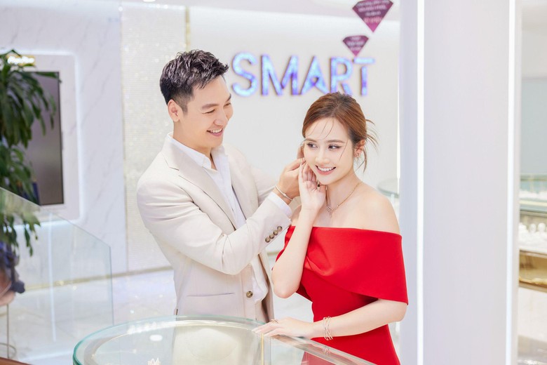 C&aacute;c bộ sưu tập trang sức DOJI thu h&uacute;t cặp đ&ocirc;i &ldquo;Ch&uacute;ng ta của 8 năm sau&rdquo;- Ảnh 1.
