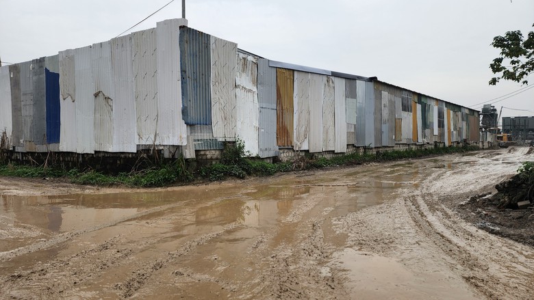 Hà Nội: Loạt trạm bê tông không phép vẫn Hà Nội: Loạt trạm bê tông không phép vẫn