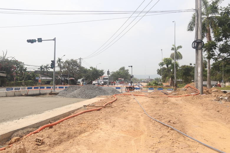 Đ&agrave; Nẵng: Kh&oacute; vận động b&agrave;n giao mặt bằng mở rộng QL14B- Ảnh 7.