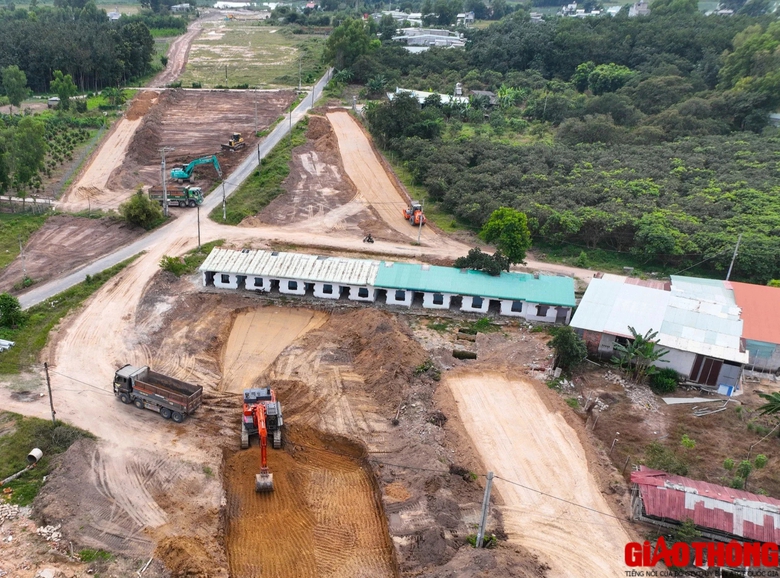 Cao tốc qua B&agrave; Rịa - Vũng T&agrave;u bứt tốc, dự kiến về đ&iacute;ch sớm- Ảnh 4.