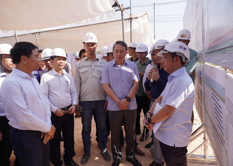 Bộ trưởng Nguyễn Văn Thắng: Ho&agrave;n th&agrave;nh nhanh cao tốc, rộng cửa cho địa phương ph&aacute;t triển- Ảnh 4.