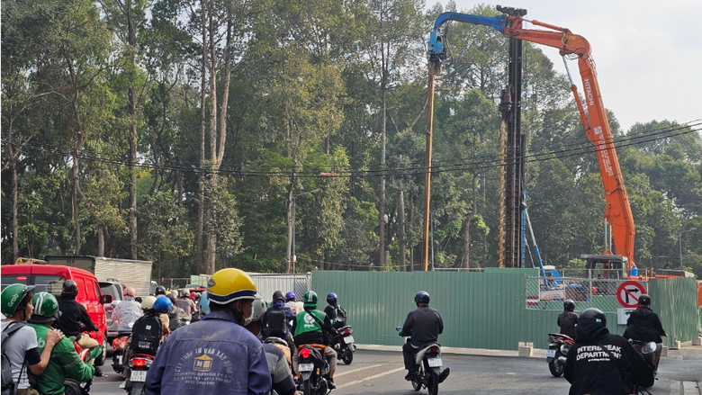 Cửa ng&otilde; T&acirc;n Sơn Nhất 