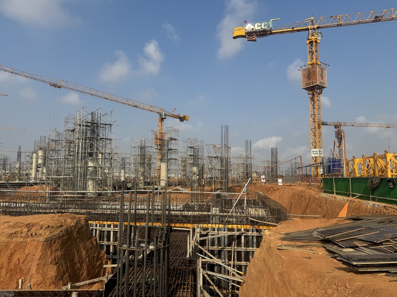 Ph&oacute; chủ tịch Quốc hội: Kh&ocirc;ng để c&aacute;c c&ocirc;ng tr&igrave;nh trọng điểm phải chờ mặt bằng- Ảnh 7.