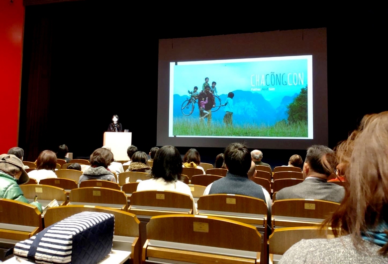 Nh&agrave; văn Ako Akiba v&agrave; gần 3 thập kỷ l&agrave;m cầu nối điện ảnh Việt - Nhật- Ảnh 2.