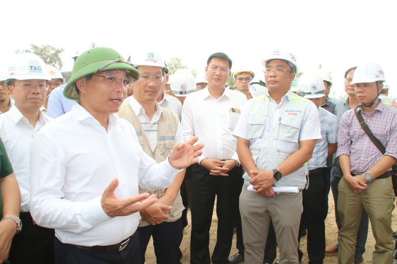 Bộ trưởng GTVT: Chậm nhất 31/12/2025 ho&agrave;n th&agrave;nh cao tốc Cần Thơ - C&agrave; Mau- Ảnh 1.