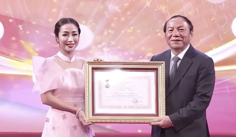NSND Xu&acirc;n Bắc: Danh hiệu c&oacute; sức nặng đ&egrave; l&ecirc;n vai c&aacute;c nghệ sĩ để họ tiếp tục cố gắng- Ảnh 3.