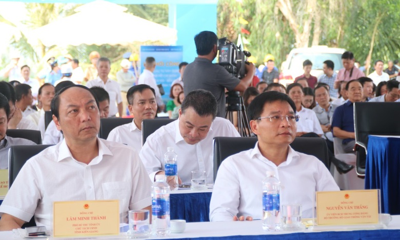 Khởi công đường Hồ Chí Minh qua Kiên Giang, Bạc Liêu: Động lực mới cho đất Chín Rồng- Ảnh 5. Khởi công đường Hồ Chí Minh qua Kiên Giang, Bạc Liêu: Động lực mới cho đất Chín Rồng- Ảnh 5.