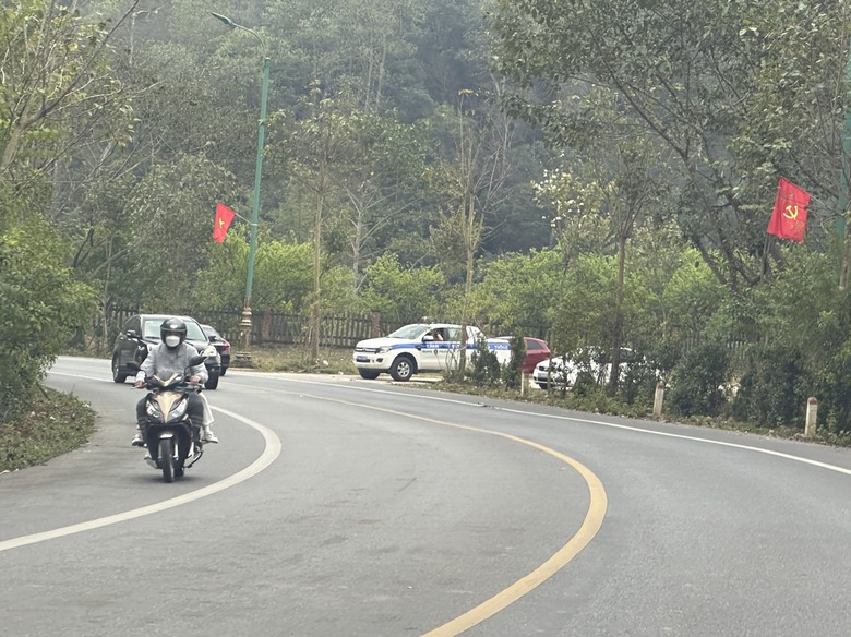 Quảng Ninh: Đảm bảo an to&agrave;n tr&ecirc;n c&aacute;c tuyến đường du xu&acirc;n- Ảnh 2.