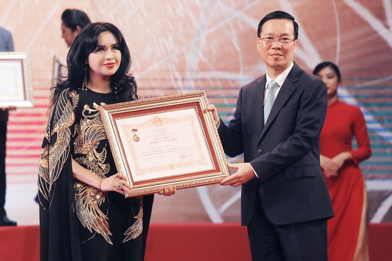 NSND Thanh Lam: T&ocirc;i sẽ mang qu&agrave; l&agrave; danh hiệu NSND tặng chồng sắp cưới- Ảnh 1.