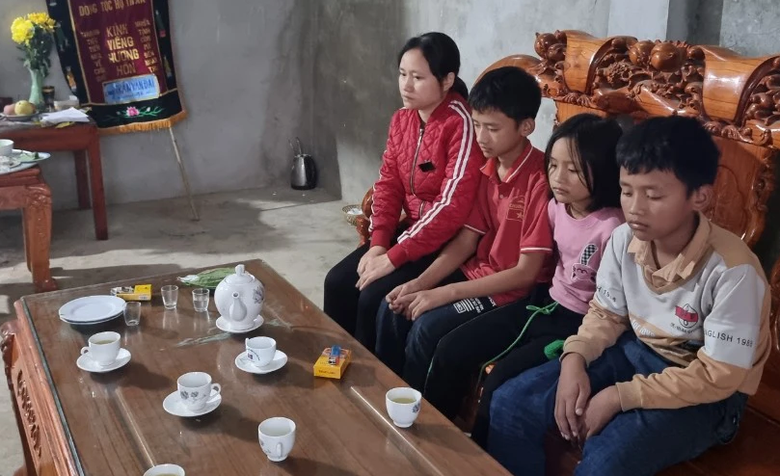 Chồng mất v&igrave; tai nạn, vợ g&aacute;nh gồng nu&ocirc;i ba con- Ảnh 1.