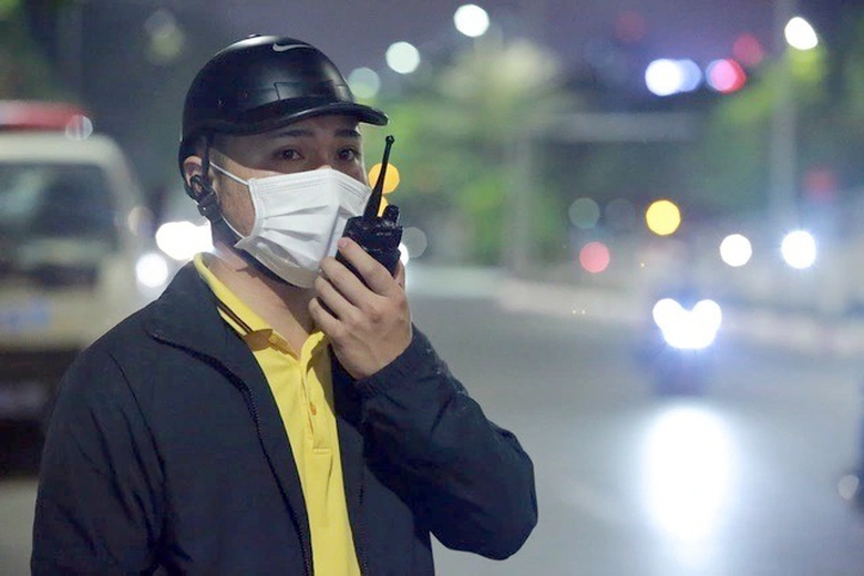 Đề xuất CSGT kh&ocirc;ng được lập chốt ở nơi bị che khuất tầm nh&igrave;n- Ảnh 2.