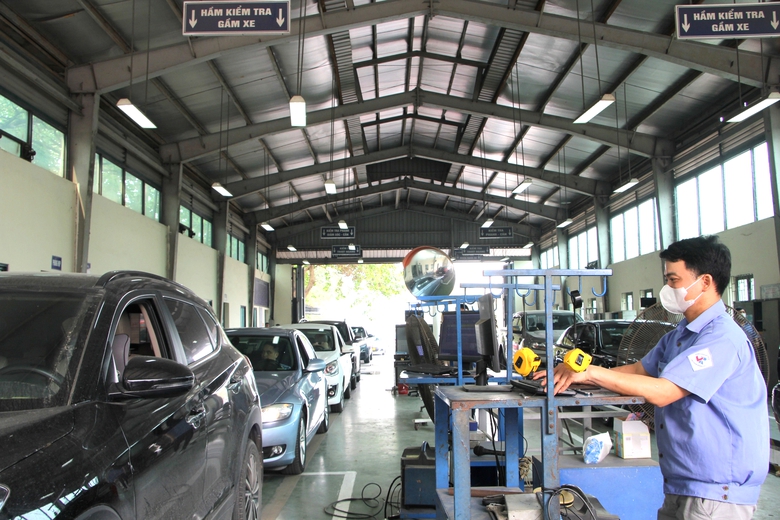 Đăng kiểm vi&ecirc;n n&oacute;i g&igrave; về đề xuất đăng kiểm l&agrave; nghề nặng nhọc, độc hại?- Ảnh 2.